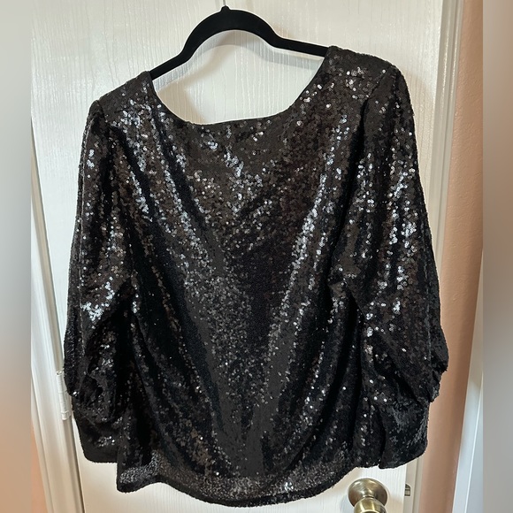LANE BRYANT BLACK LONG SLEEVE SCOOP NECK
CLASSIC SEQUIN LINED TOP - Picture 5 of 6